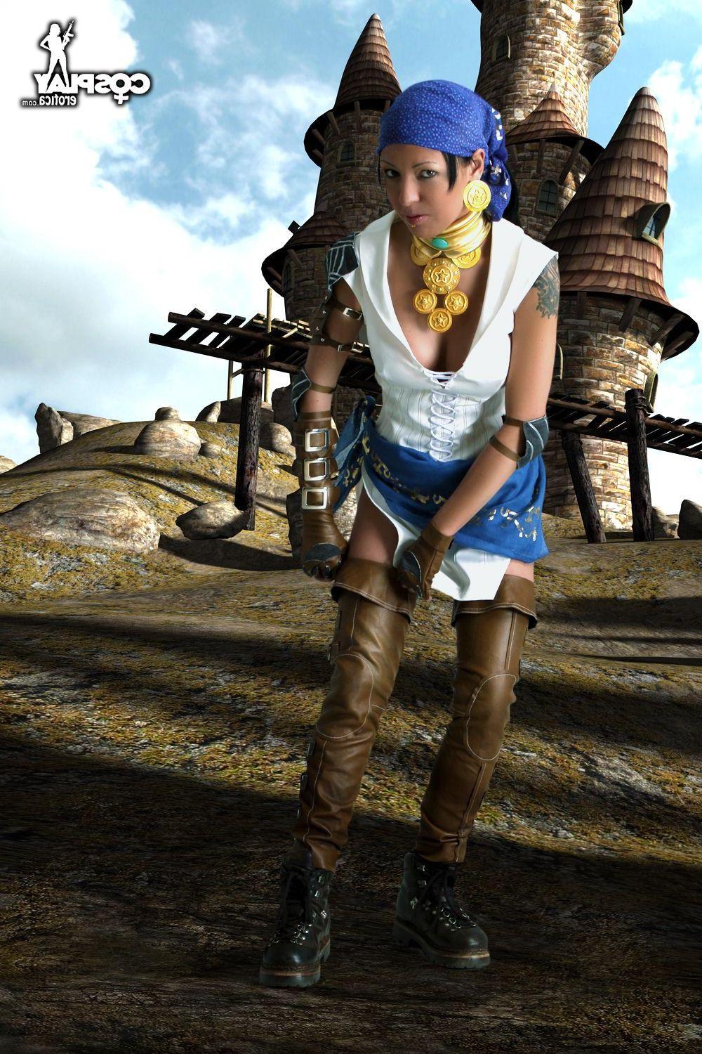 16P Cosplayer Mea Lee dresses up as Isabela from Dragon Age
