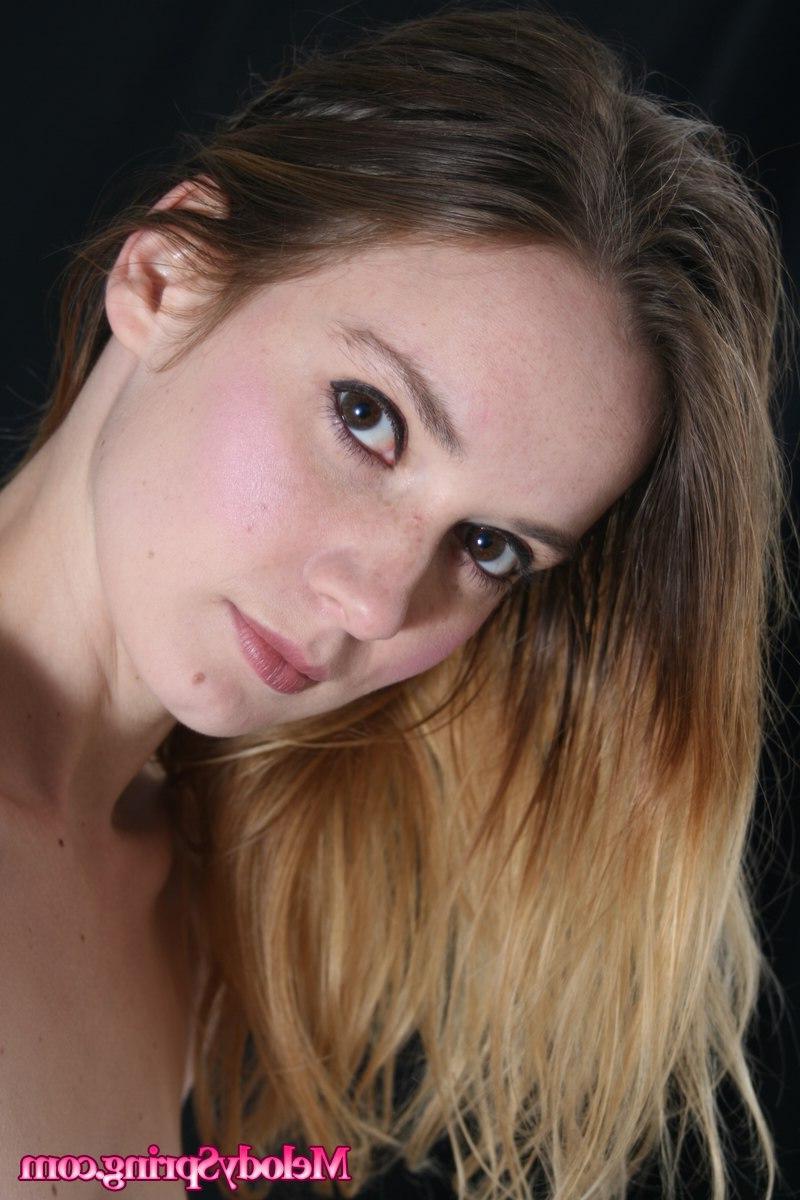15P Pictures of teen cutie Melody Spring flaunting her hot naked body