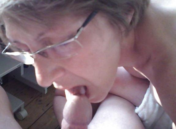 25P Sucking Some Dick