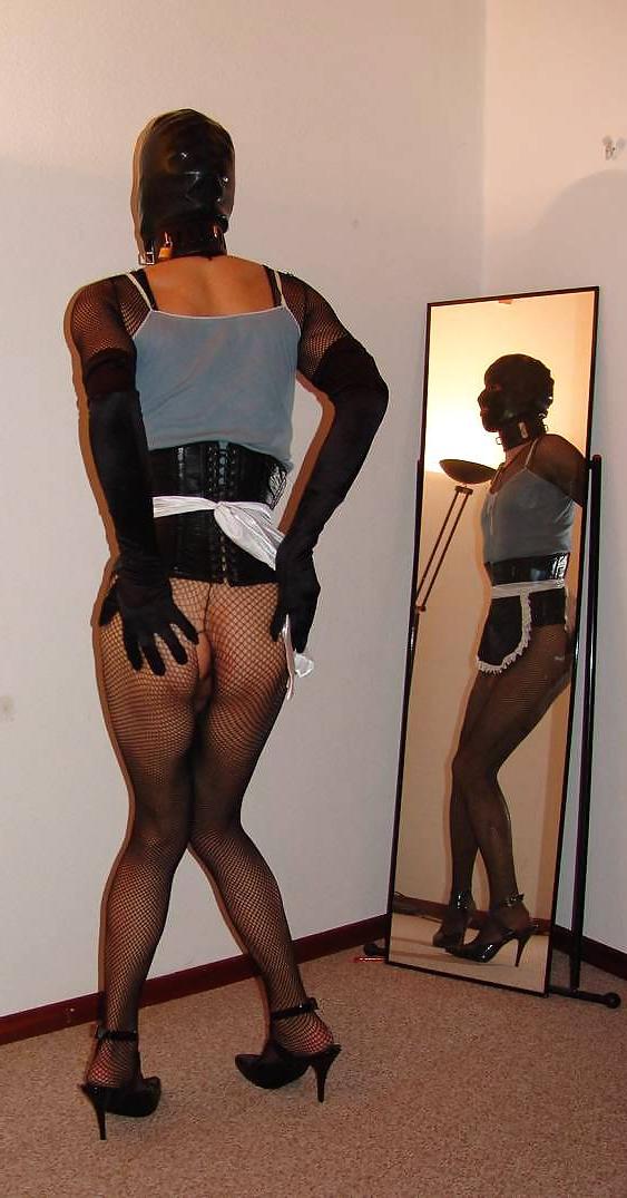23P Slavinia in black-blue
