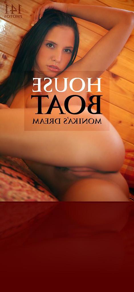 17P Pictures of teen girl Monika\'s Dreams waiting for you to come fuck her hot body