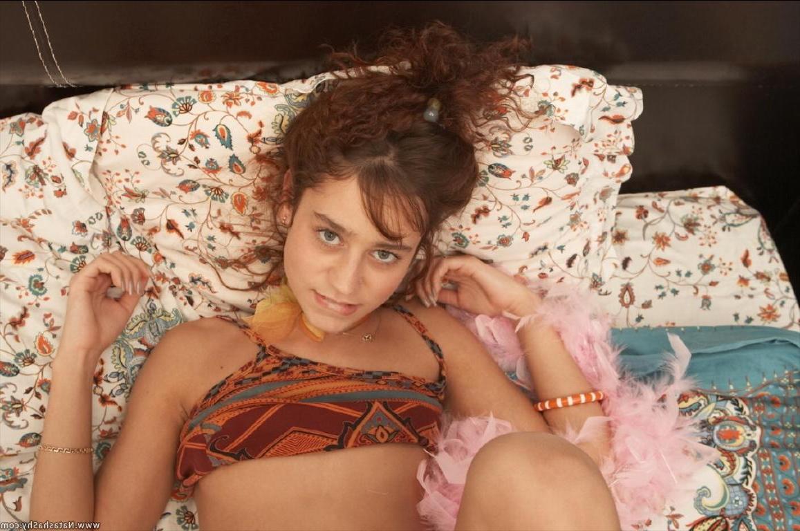15P Pictures of teen hottie Natasha Shy waiting in bed for sex