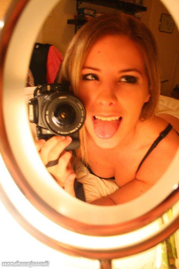 16P Pictures of teen cutie Nicole Sparks taking sexy pics of herself