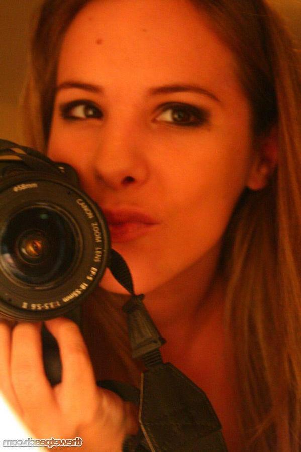 16P Pictures of teen cutie Nicole Sparks taking sexy pics of herself