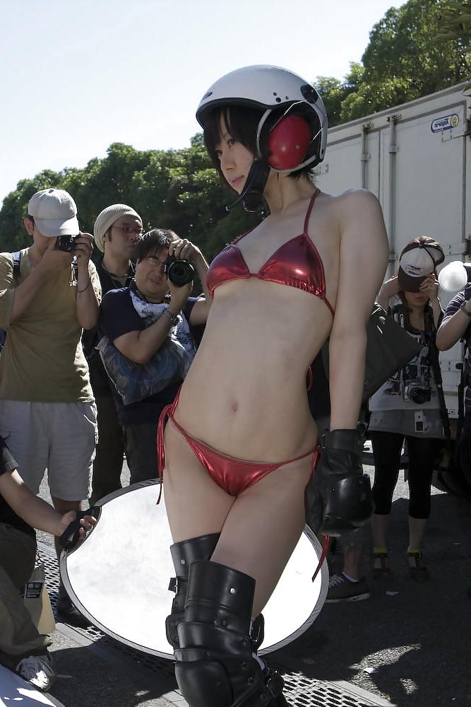 17P Ushijima - Japanese Cosplay model (NN)