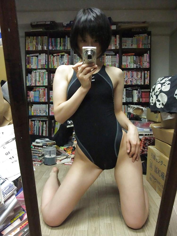 17P Ushijima - Japanese Cosplay model (NN)