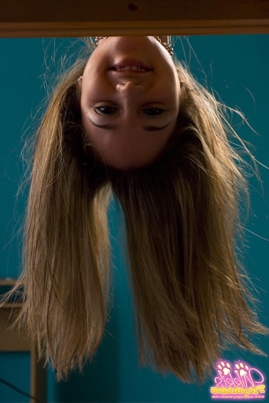 15P Pictures of teen cutie Nikki Sims waiting for you in her bedroom