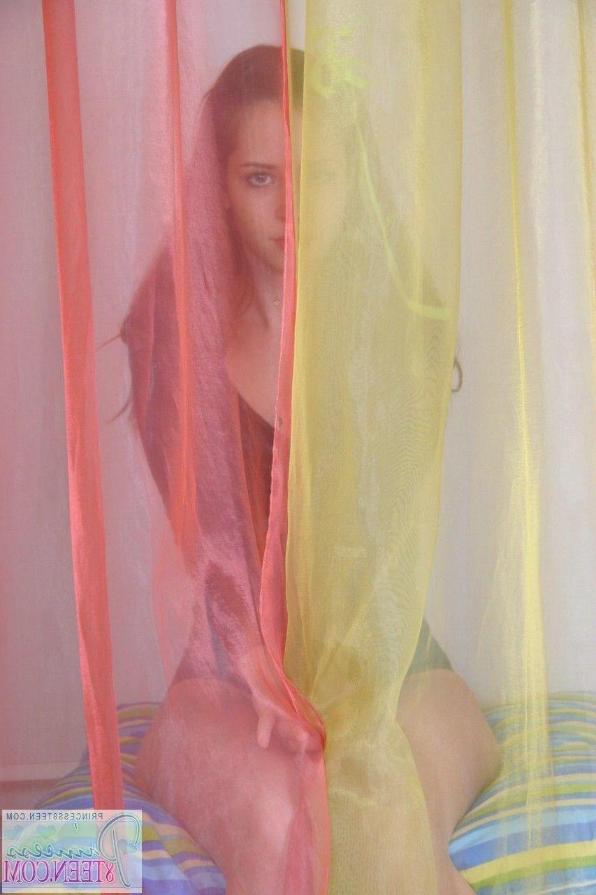 15P Pictures of Princess 8Teen exposing her hot body