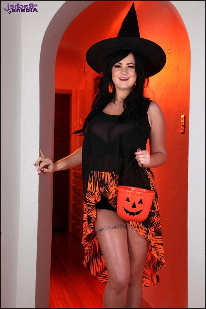 12P Rachel Aldana shows you her freakishly large boobs for Halloween