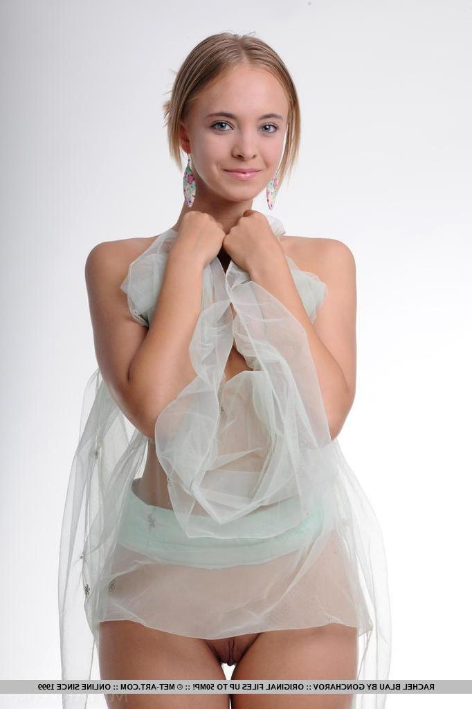 18P Rachel enjoys flaunting her fine luscious body with a white frilly shawl
