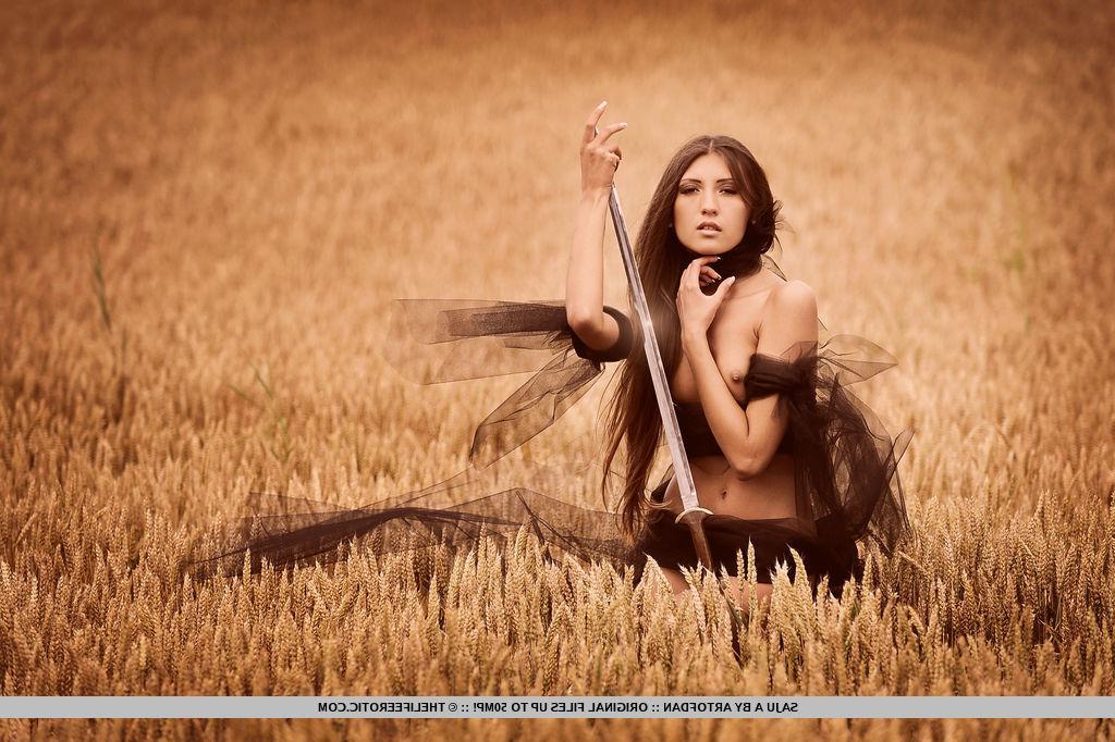 16P Gorgeous beauty Saju is a sexy ninja assassin
