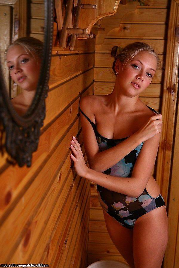 20P Pictures of Maddie showing her incredible body