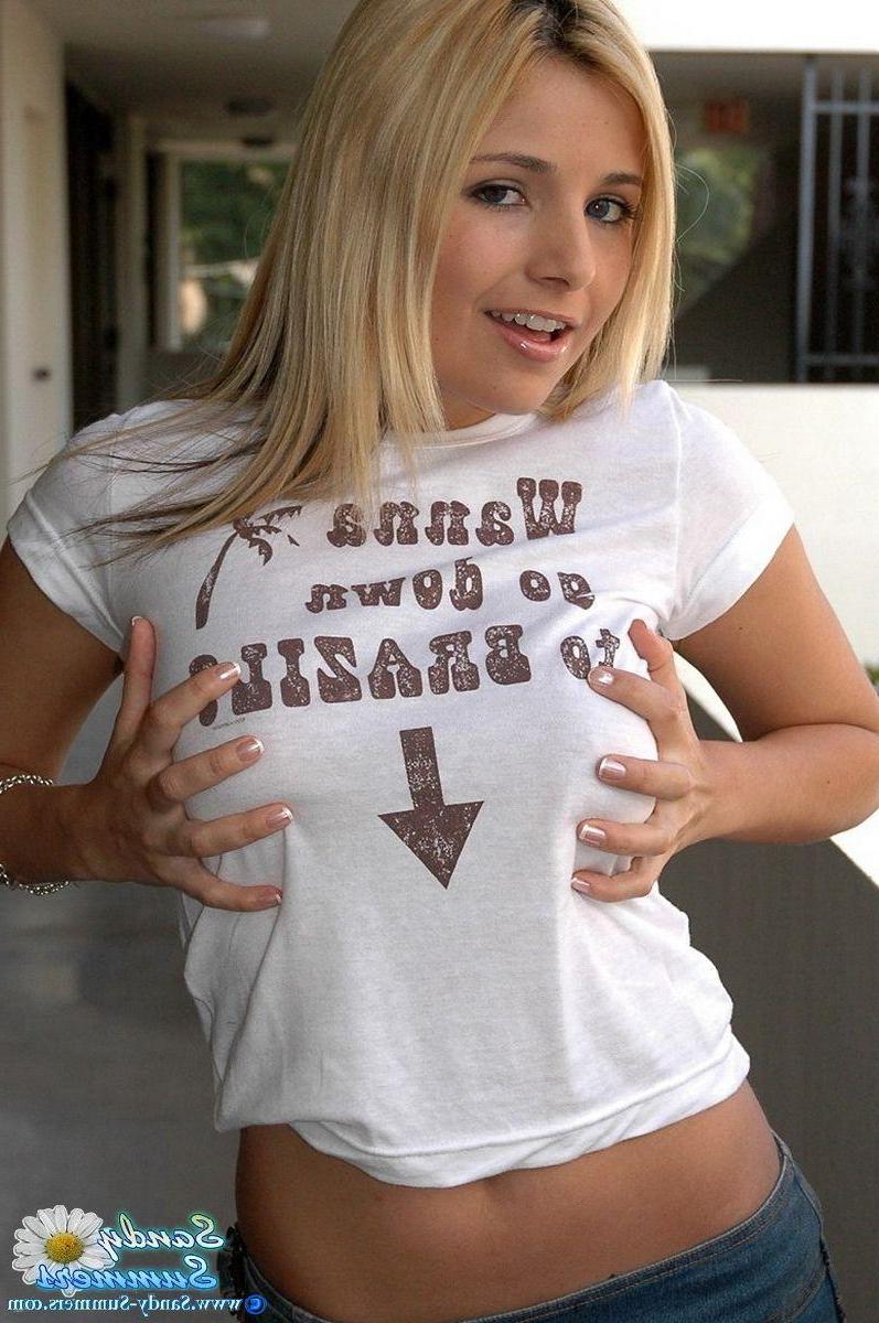 20P Pictures of teen hottie Sandy Summers exposing her incredibly hot body