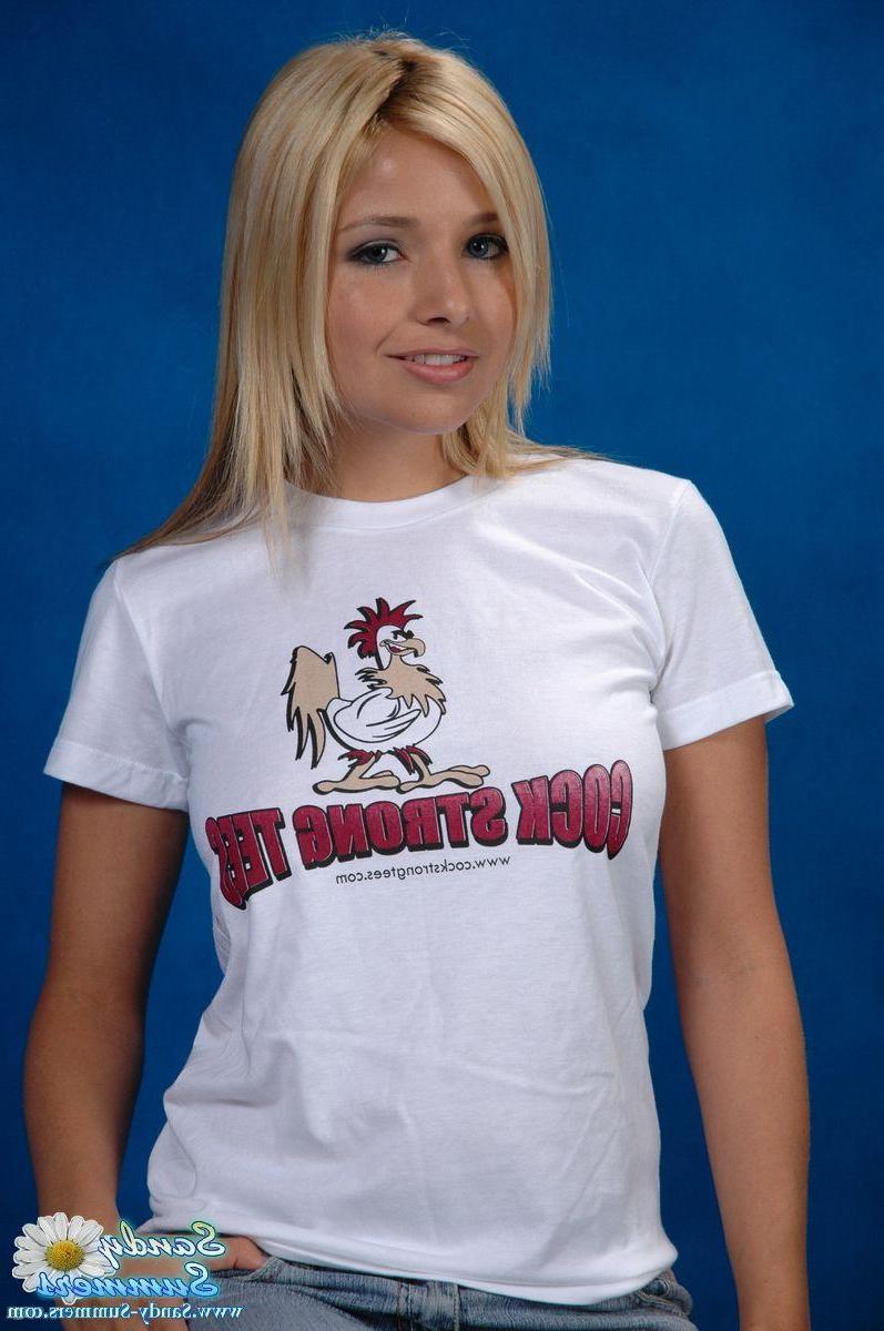 20P Pictures of Sandy Summers showing her naked body