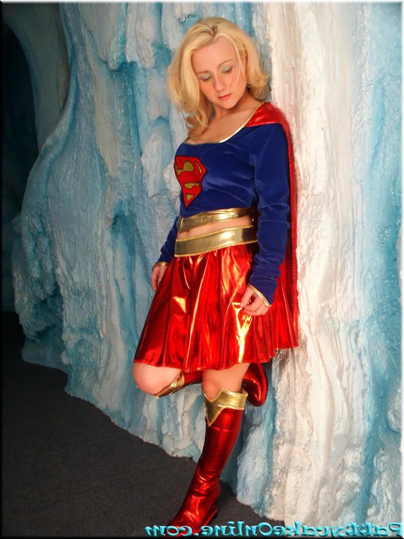 16P Pictures of teen girl Pattycake giving you some sexy cosplay