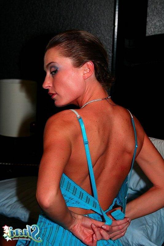 16P Pictures of teen hottie Shai West pleasuring herself with her sex toys