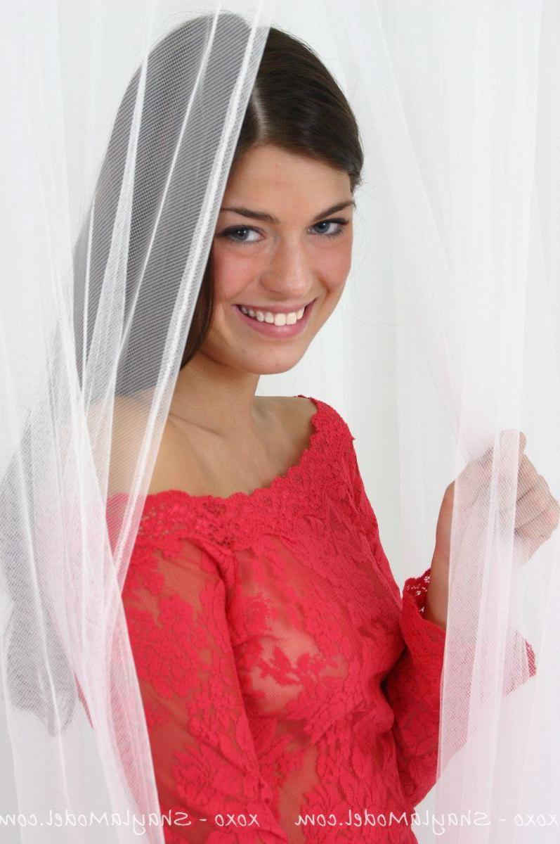 20P Pictures of teen girl Shayla Model teasing in a red dress