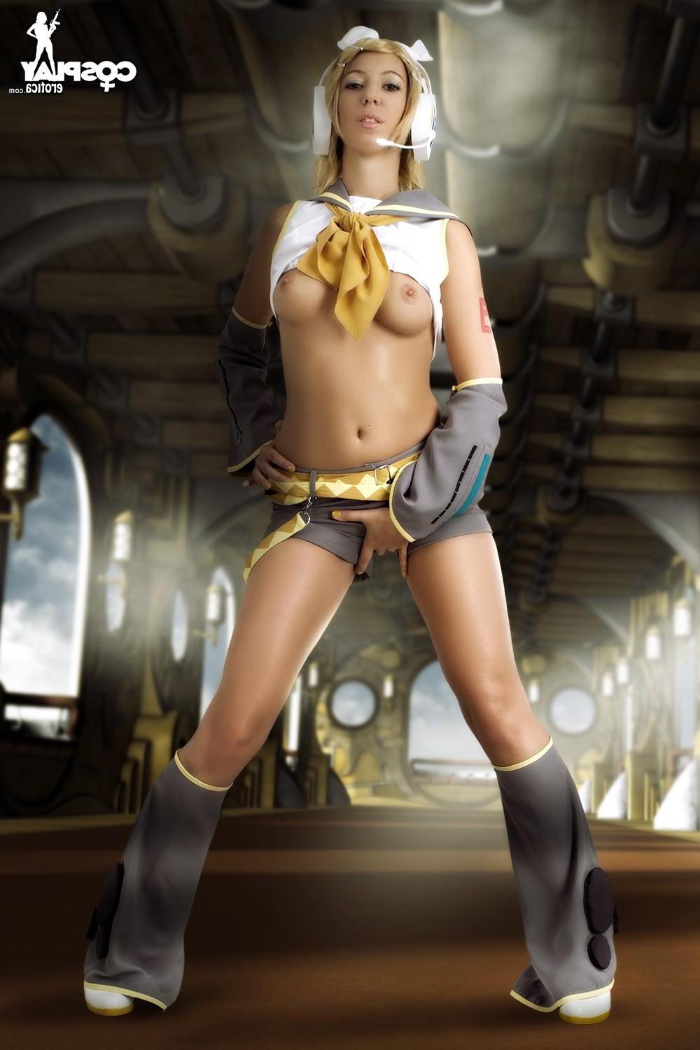 12P Cosplay girl Shelly dresses up as Rin and gets freaky
