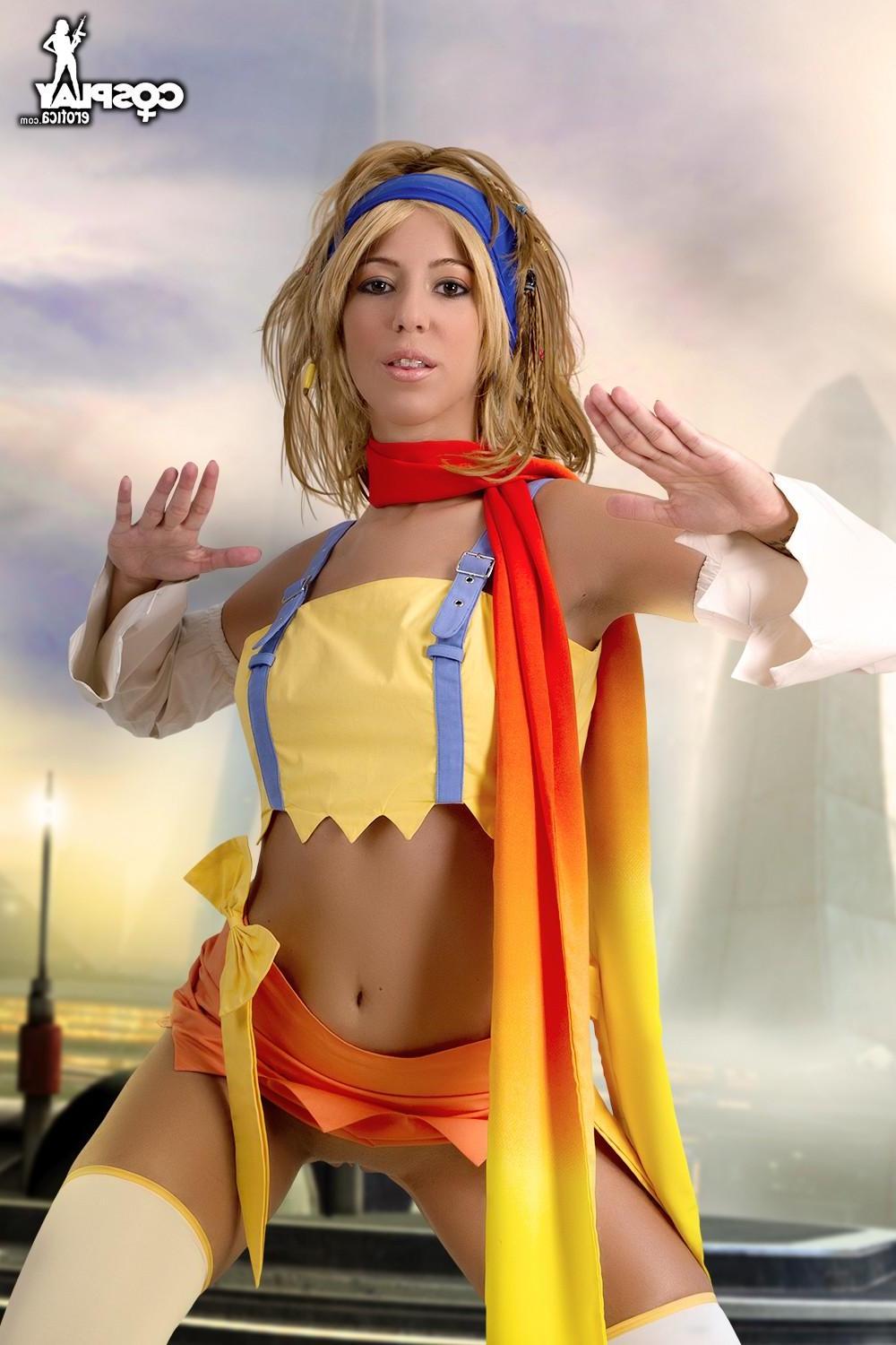 12P Cosplay babe Shelly dresses up as a very sexy Rikku
