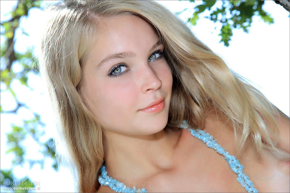 12P MPL Studios Presents Sienna in "Aquamarine"
