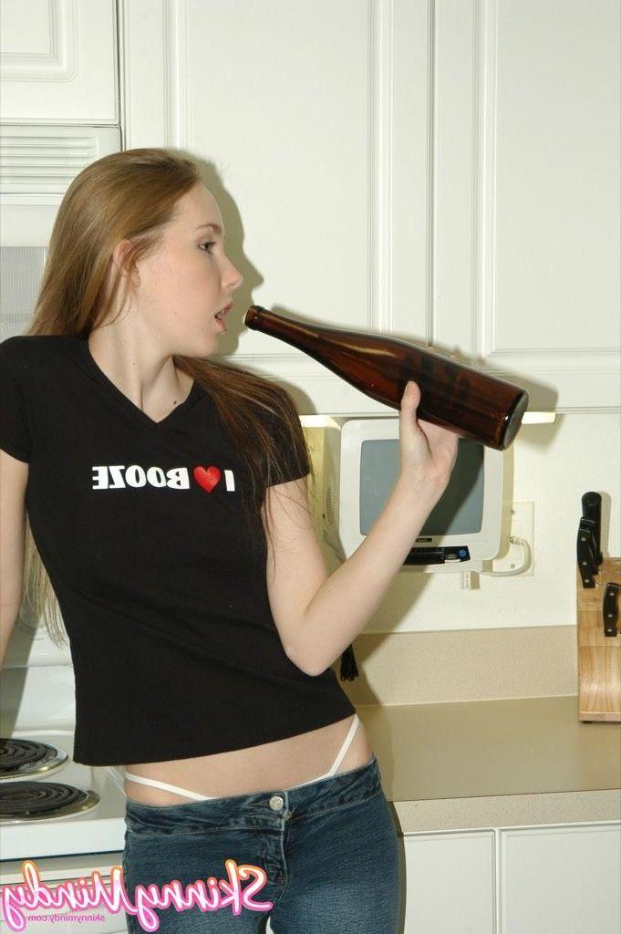 20P Pictures of teen girl Skinny Mindy getting drunk and naughty