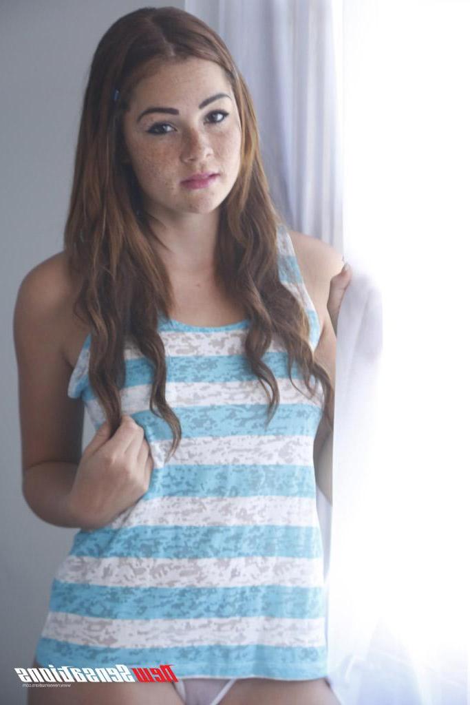 15P Hot teen Ginger Elle gets fucked by a big cock in bed