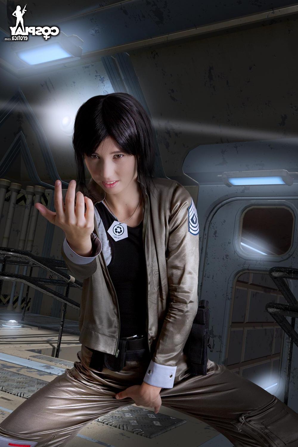 12P Hot cosplayer Stacy brings her geeky fantasy to life