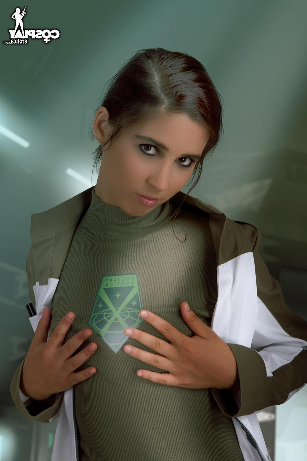 12P Beautiful cosplayer Stacy dresses up as Dr. Vahlen from X-Com