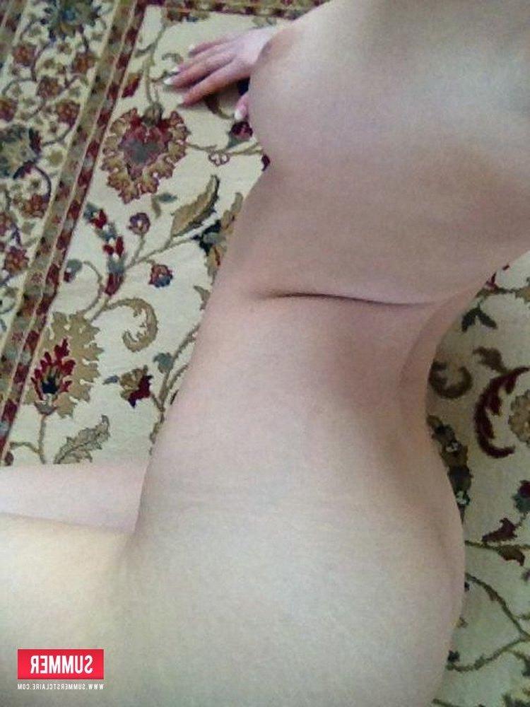 12P Summer strips out of her white body suit and takes pics to prove it