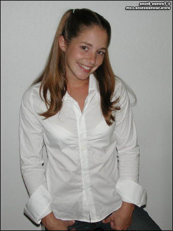 20P Pictures of teen Tawnee Stone showing her hot body