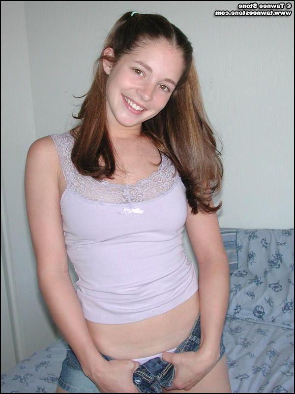 20P Pictures of Tawnee Stone showing you her panties