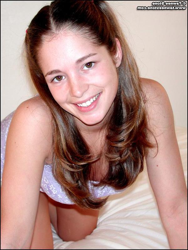 20P Pictures of teen model Tawnee Stone stripping to her panties