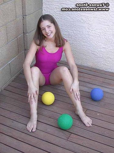 18P Tawnee plays in swimsuit