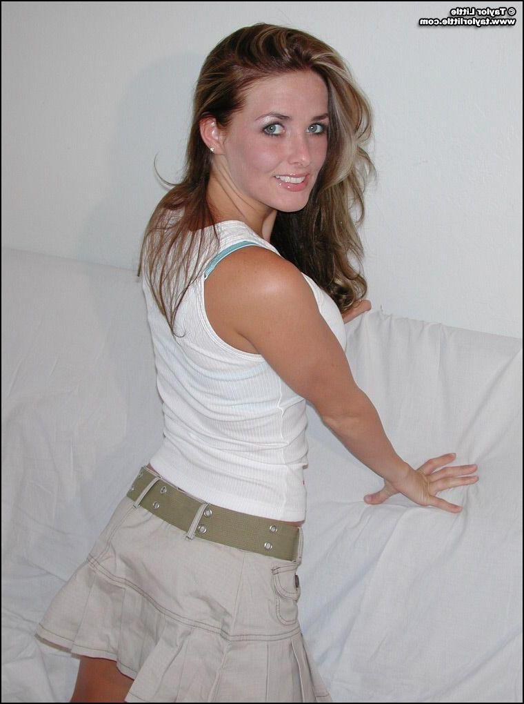 20P Pictures of teen hottie Taylor Little teasing with her hotness