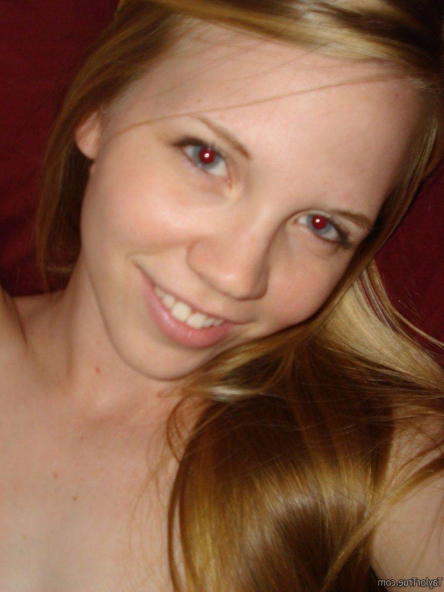 15P Pictures of teen Taylor True showing off her hot body