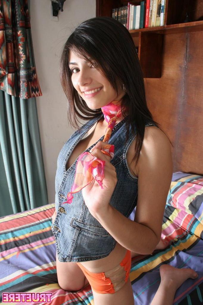 15P True Tere does a little tease in bed