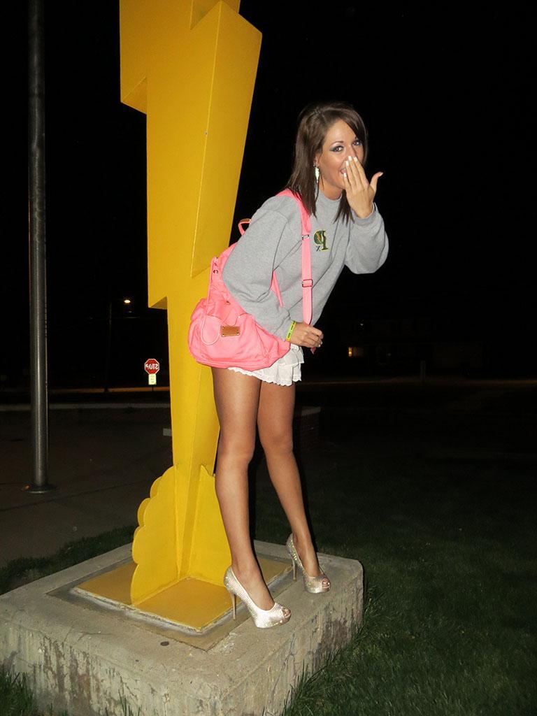 15P Val Midwest sneaks onto a football field and gets her freak on