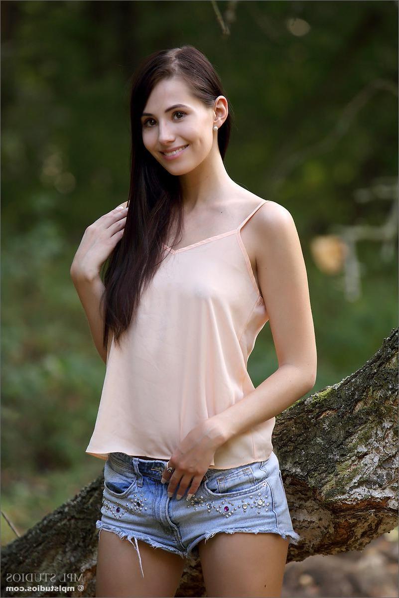 12P MPL Studios Presents Vanessa A in "Forest Queen"