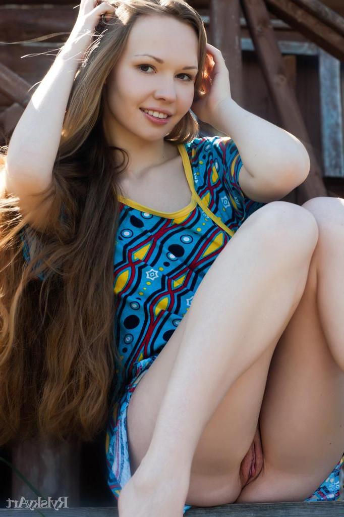 16P Gorgeous blonde girl Virginia Sun lifts her summer dress to show you her wet pussy