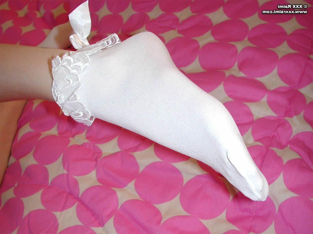 20P Pictures of teen XXX Raimi showing you her upskirt panties