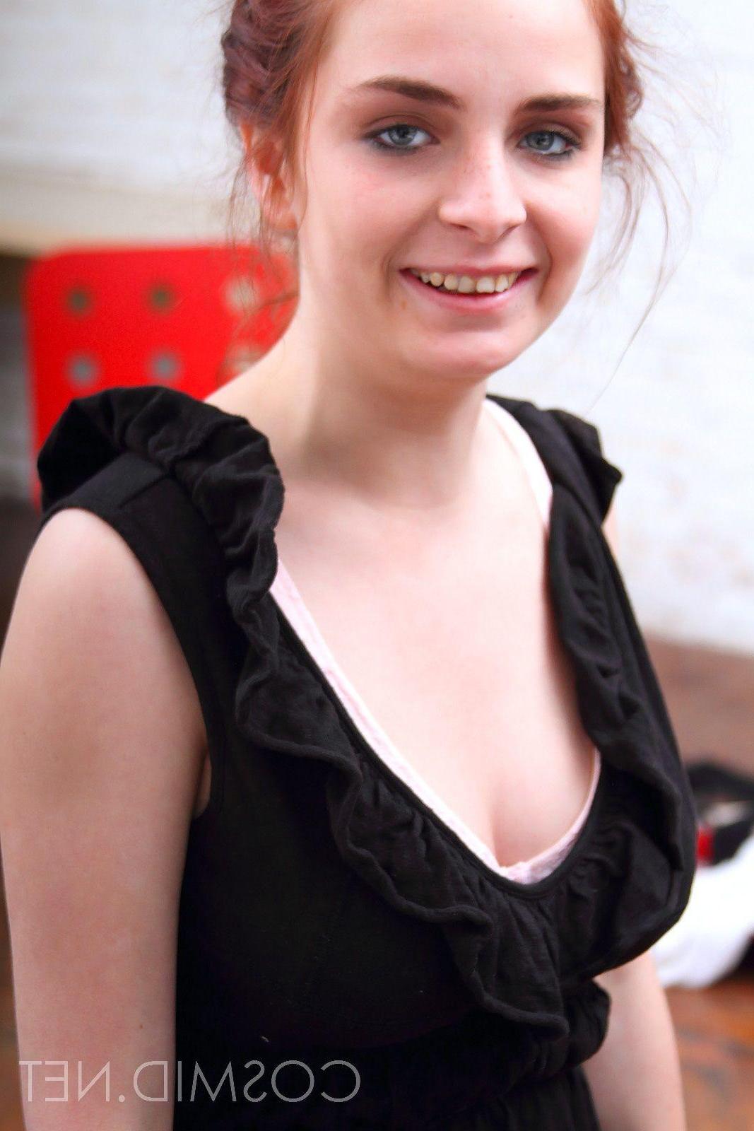 16P Pictures of a busty brunette amateur showing her boobs