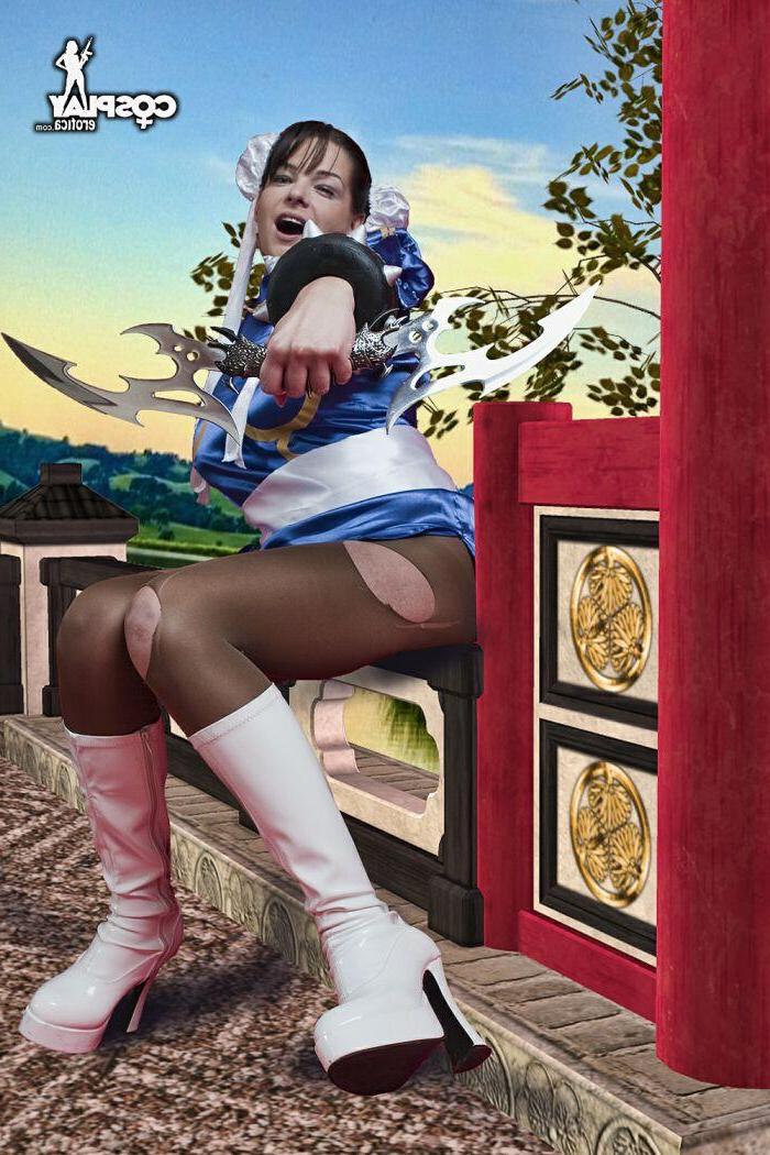 12P Sexy cosplayer Cirmy dresses up as Chun Li