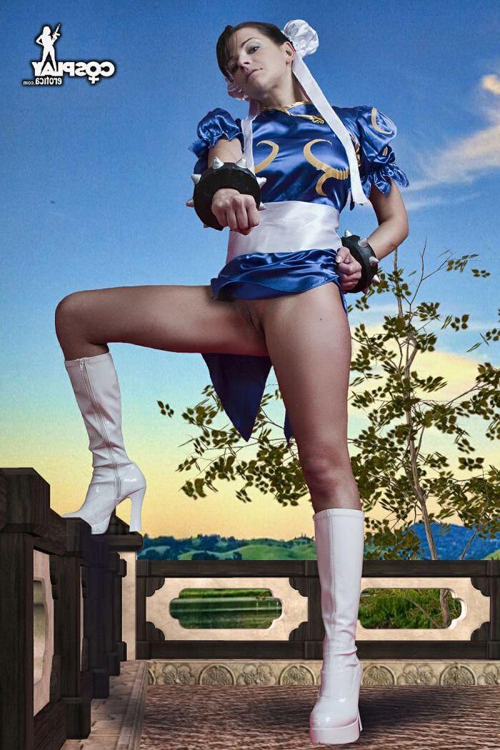 12P Sexy cosplayer Cirmy dresses up as Chun Li