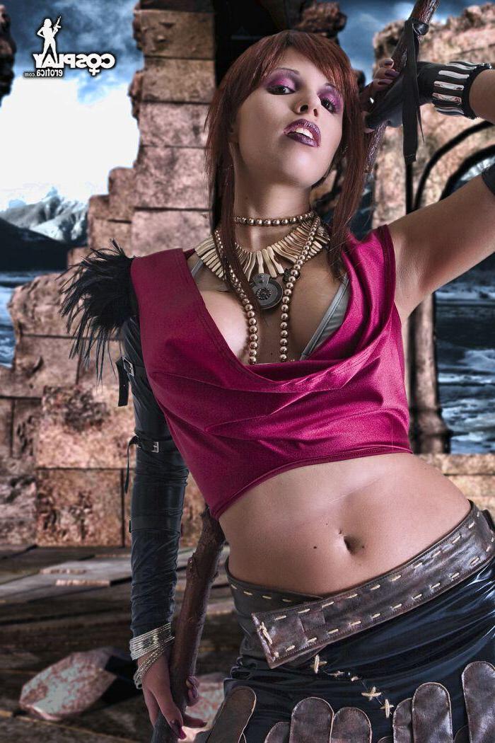 12P Hot cosplayer Analia will make all your fantasies come true