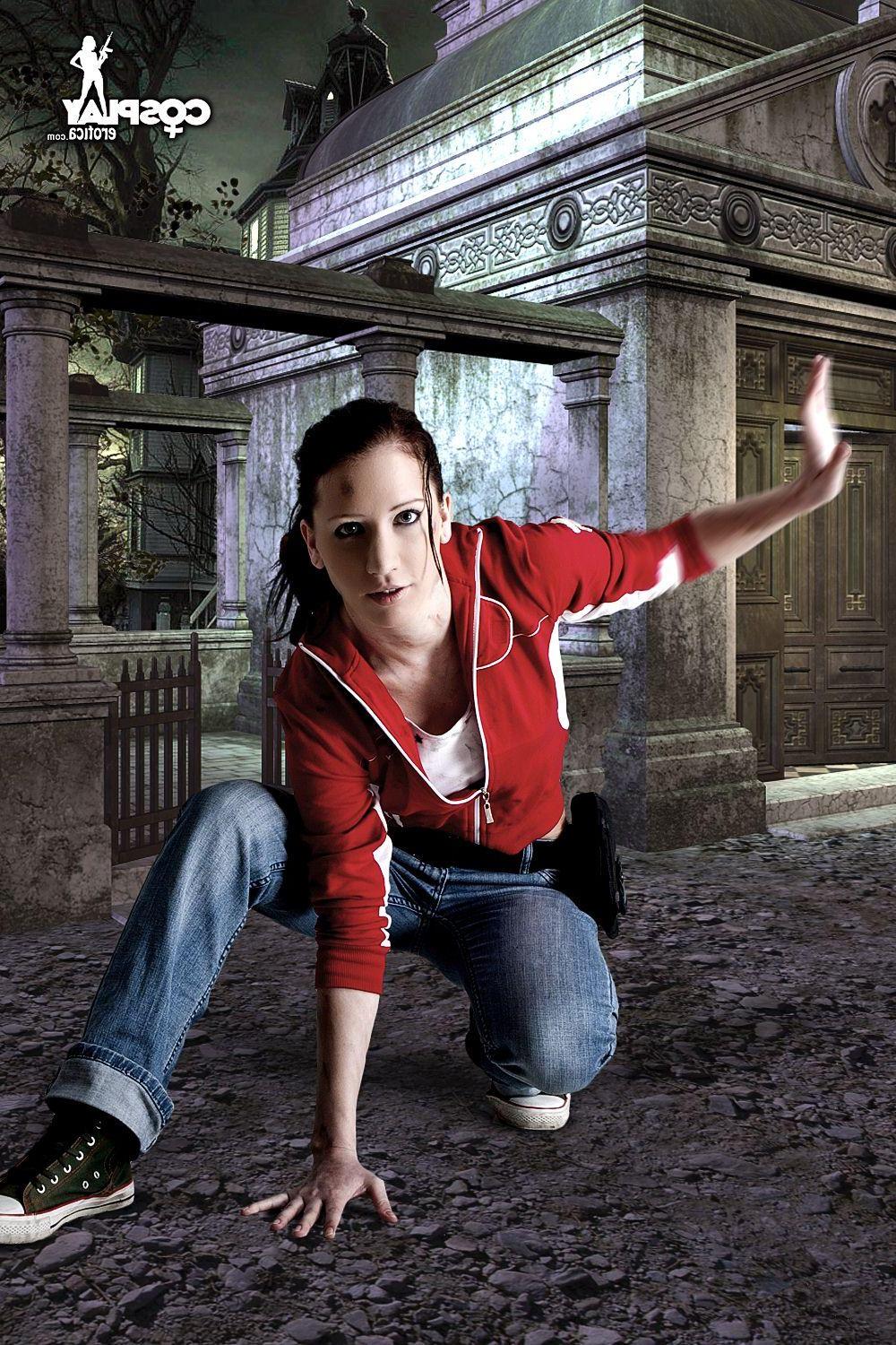 16P Sexy cosplayer Valery dresses up as a character from Left 4 Dead