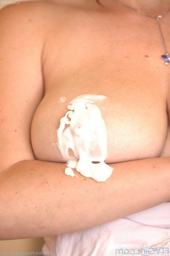 20P Pictures of a hot busty teen getting nude