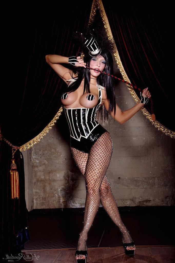 16P Sexy pinup Rubber Doll puts on a show with her dildo