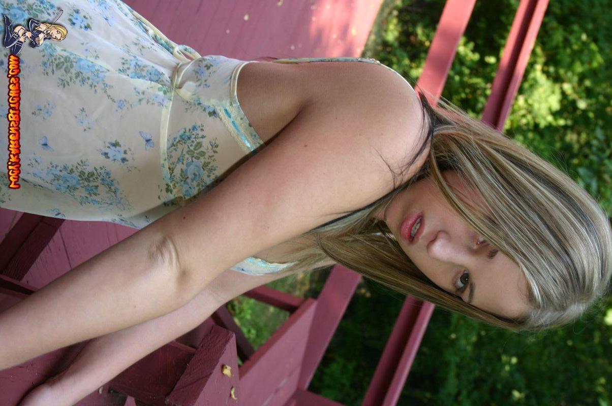 20P Pictures of a teen model in a pretty dress