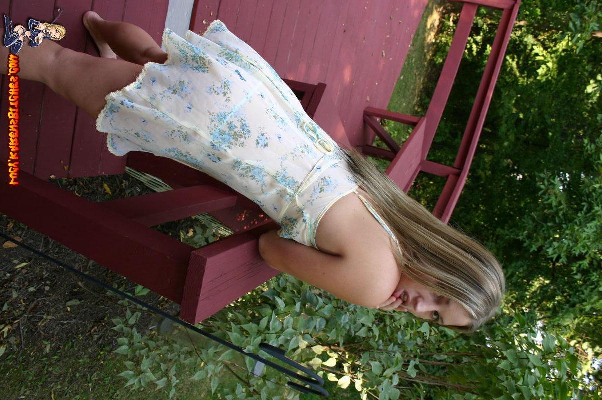 20P Pictures of a teen model in a pretty dress