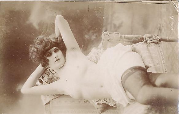 25P Old French postcards 15